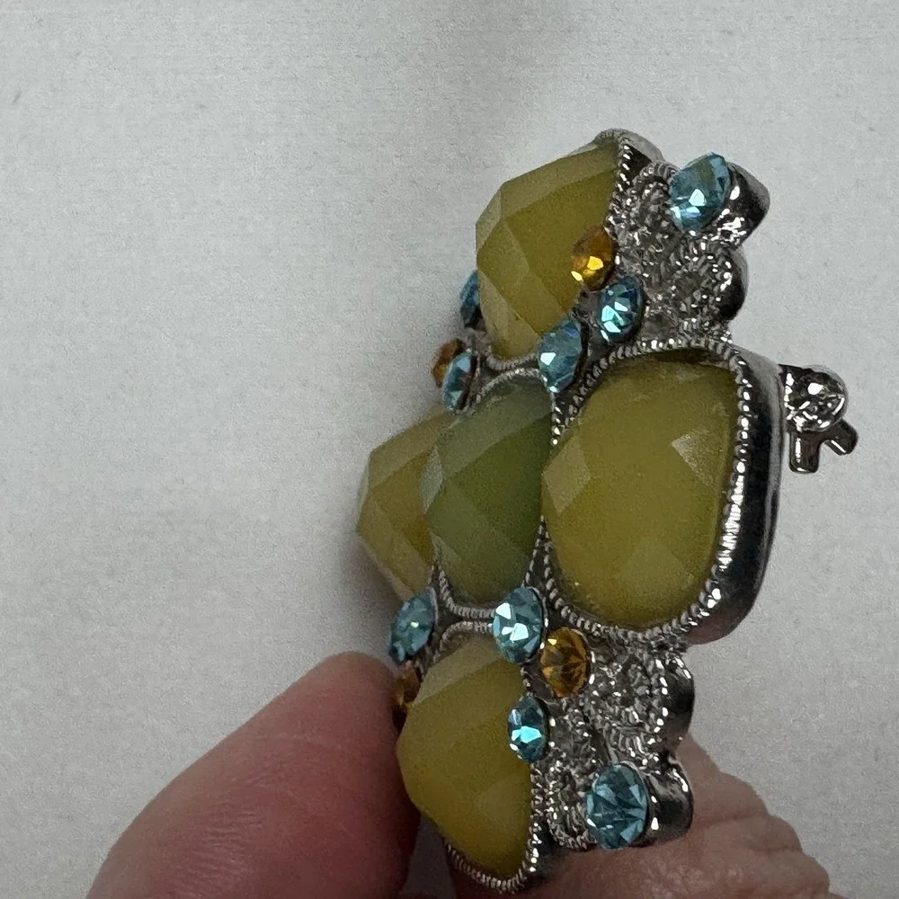 NWT CHARLES KLEIN‎ RHINESTONE BROOCH IN SHADES OF GREEN Aqua Orange rhinestone